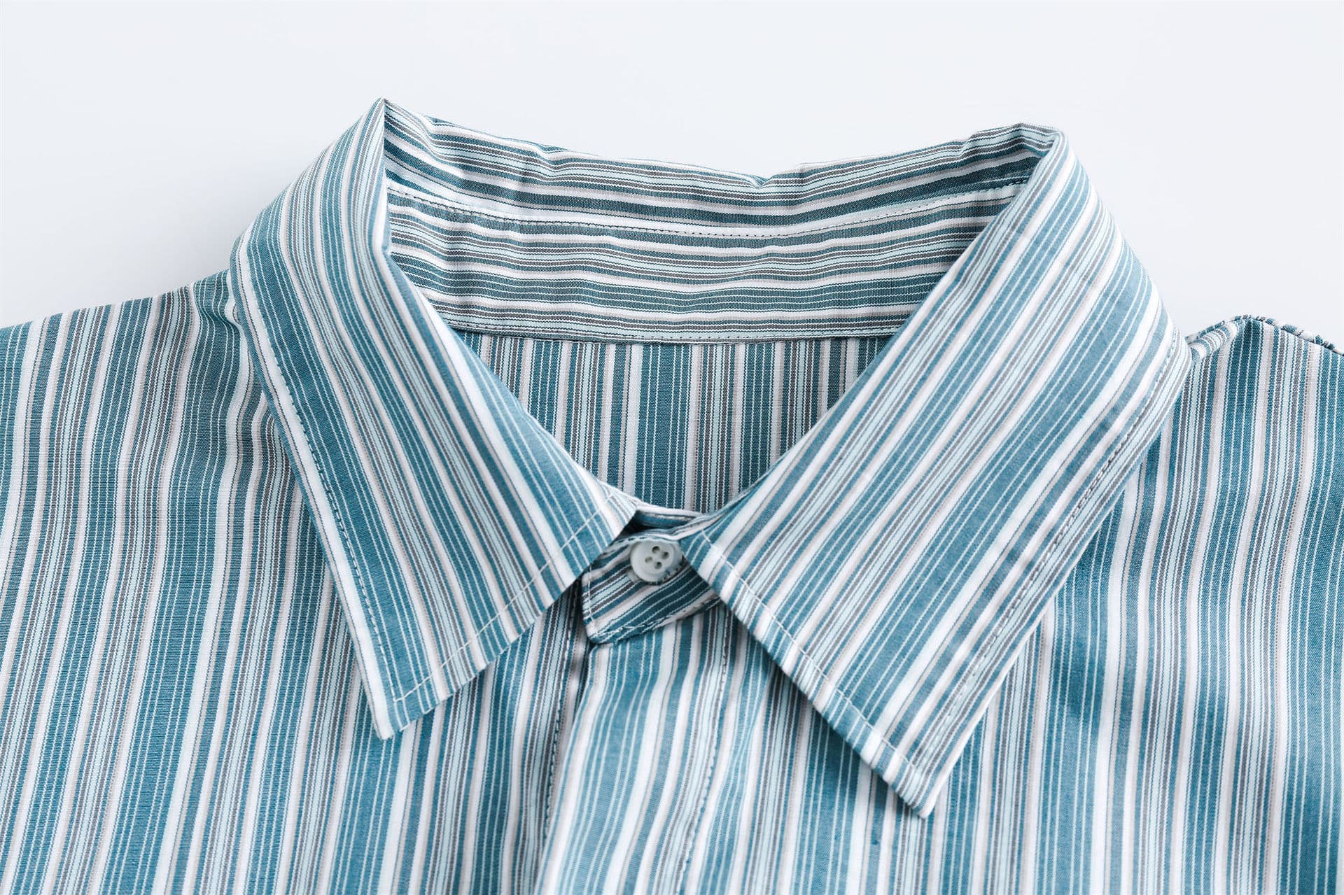 GorgeousBen Unisex 2024 new trendy vertical striped embroidered long-sleeved shirt men American street style niche versatile casual shirt — view 4