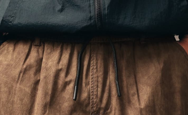 GorgeousBen Gelanlu high-end mountain style design retro thin workwear shorts men's summer ice silk shorts casual five quarter pants. — view 13