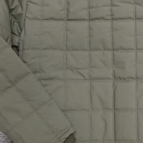 GBJ03 quilted stitching detail